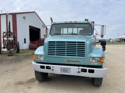 L & N Tractor Repair Online Auction Ends - Prairie du Sac, WI.